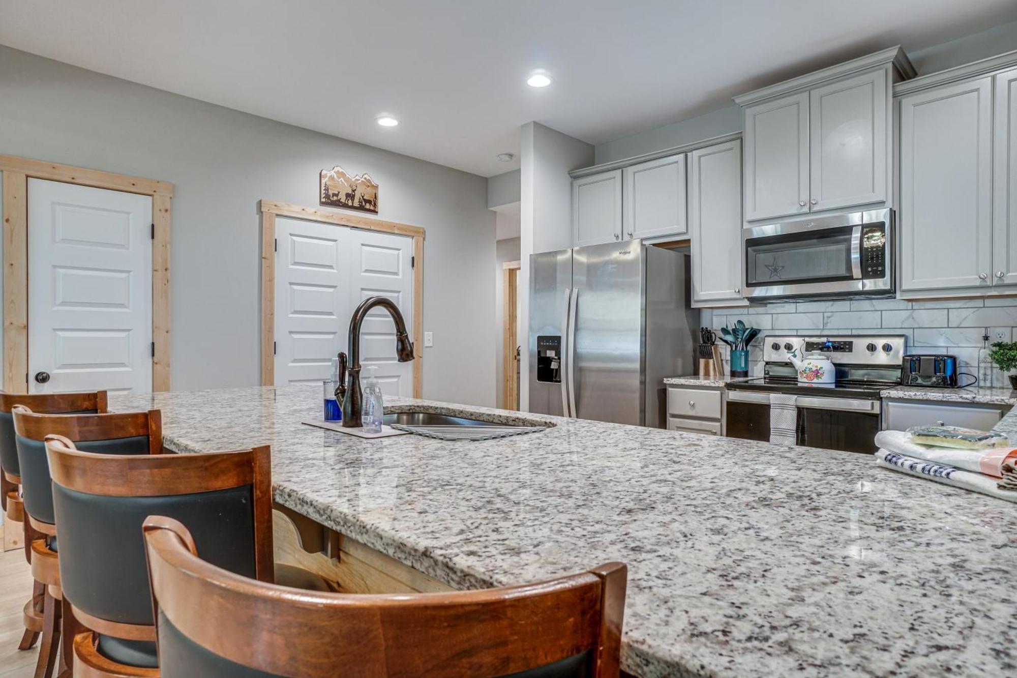 Villa Stunning Helen Getaway With Hot Tub And Ev Charger! Exterior foto